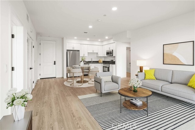 Foto del edificio - 11714 Archwood St