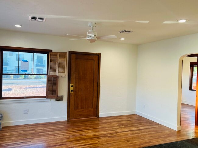 Photo - 514 W Turney Ave House