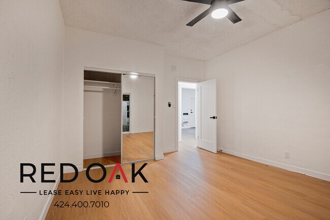 Foto del edificio - 1965 Wilcox Ave