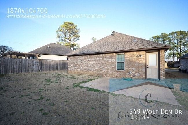 Foto del edificio - 349 Wolf Den Dr