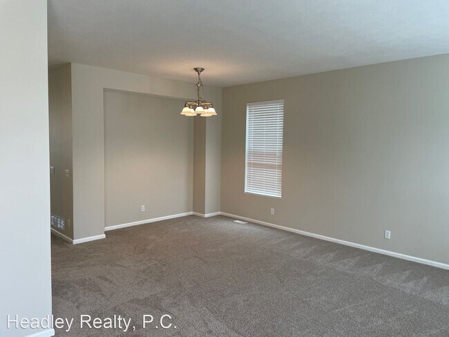 Building Photo - 4 br, 4 bath House - 18914 Atlas St