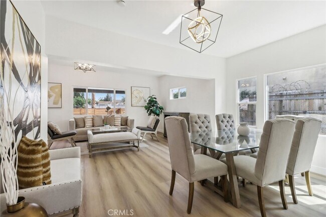 Foto del edificio - 1226 W Vernon Ave