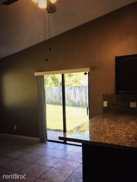 Foto del edificio - 3 br, 2 bath House - 1701 SW 86th Ter