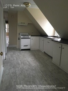 Building Photo - 1075 Park Ave