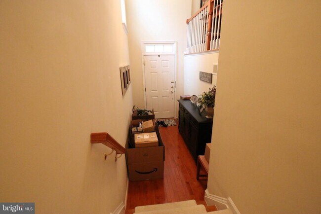Foto del edificio - 4469 Monmouth St