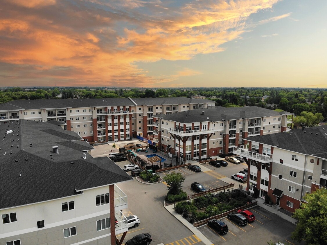 The Edison Apartments 465 Edison Av Winnipeg, MB