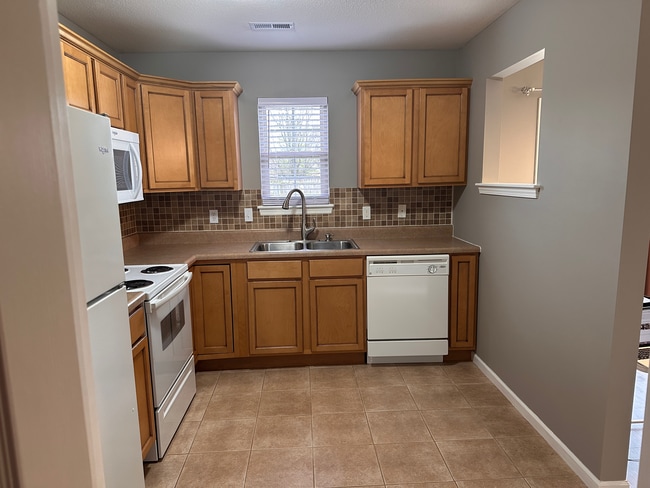 Kitchen 1 - 5110 Aspen Ridge Dr