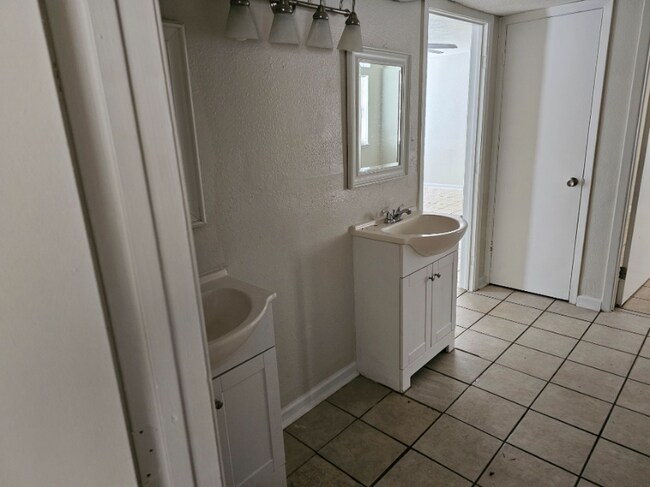 Foto del edificio - 306 N Gilmer St