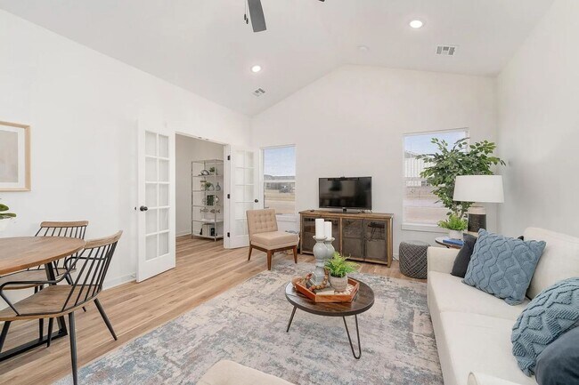 Foto del edificio - BRAND NEW 3 Bedroom Townhome!