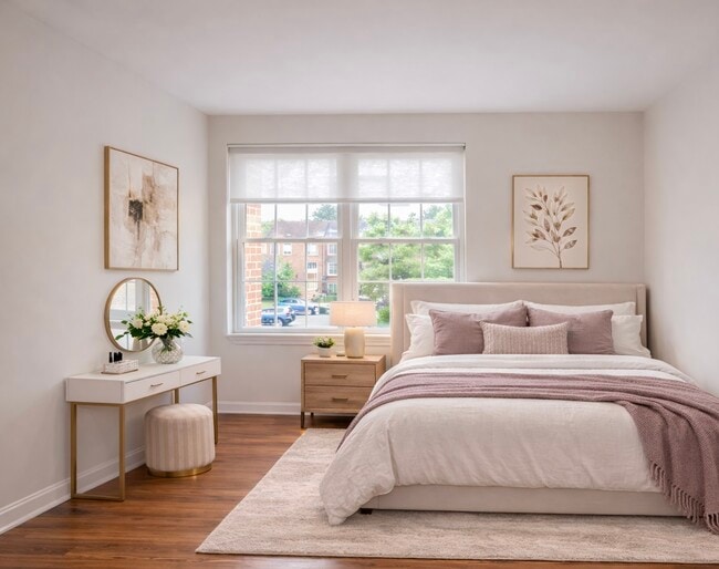 Building Photo - 5205 Cannes Ct