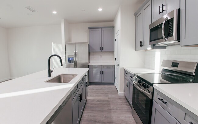 Foto del edificio - 1964 E Don Carlos Ave