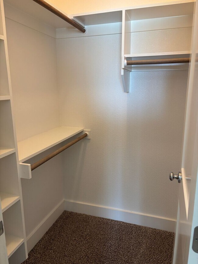 Foto del edificio - Colorful 2/2 Townhomes in Sherman! FREE MONTH!