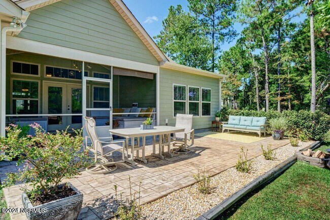 Building Photo - 111 Teal Ct