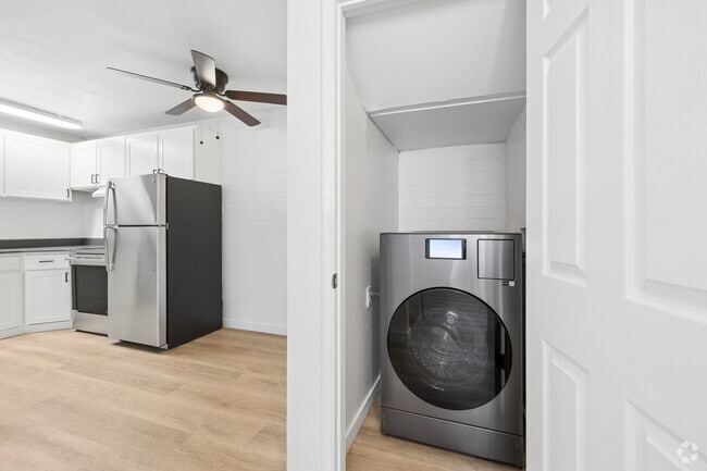 Interior Photo - Miramonte on 3rd