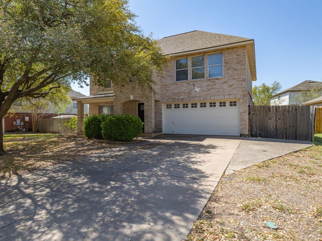 Foto principal - 805 Betterman Dr