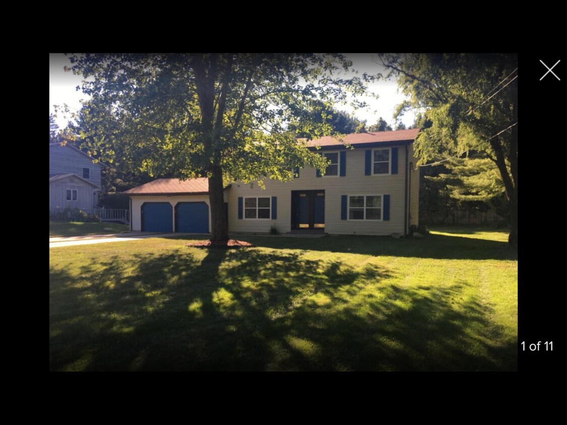 Primary Photo - 1837 10th St N