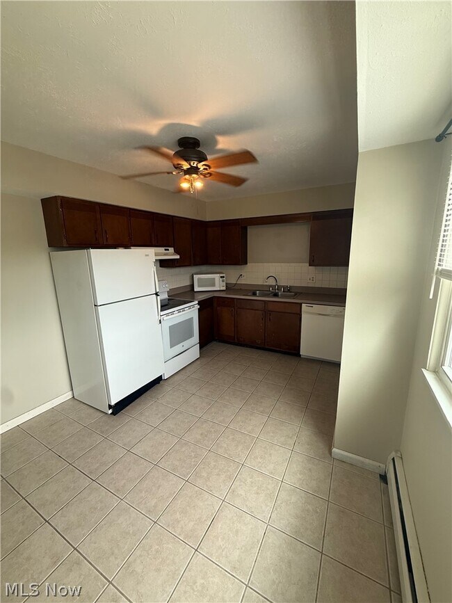 Foto del edificio - 2520 Flintridge Dr