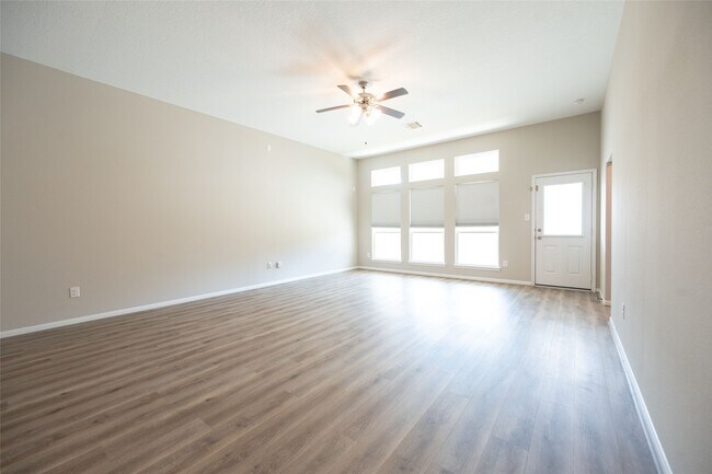 Foto del edificio - 9976 Western Ridge Way