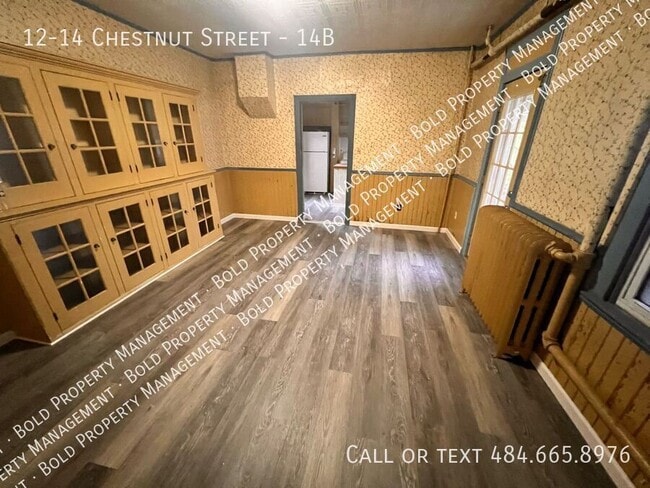Building Photo - 12-14 Chestnut Street-14B