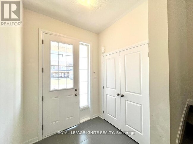 Building Photo - 126 Gildersleeve Blvd