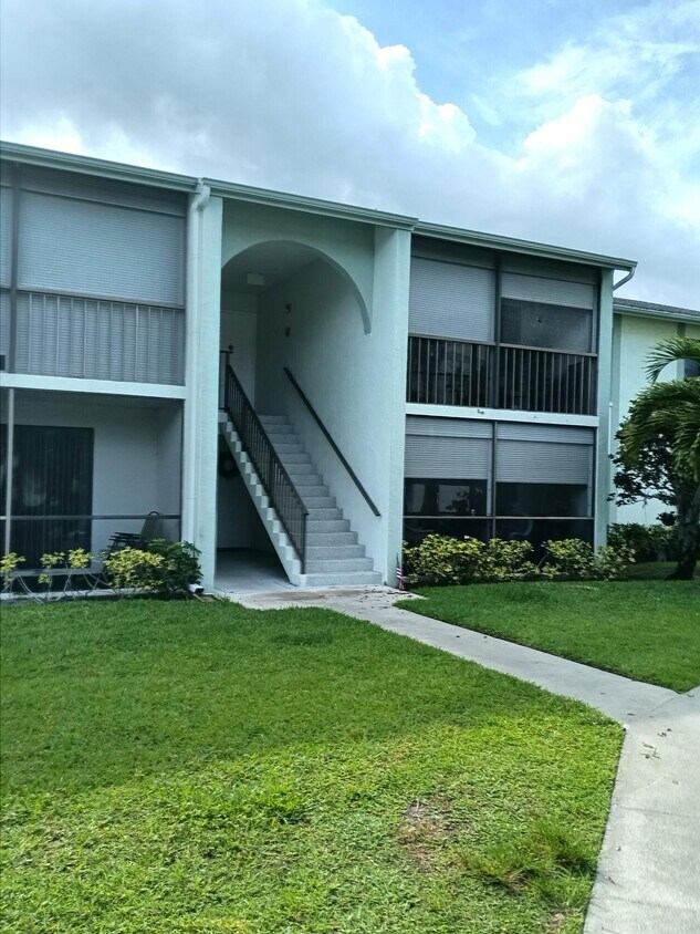 3618 Alder Dr Unit C2, West Palm Beach, FL 33417 Condo for Rent in