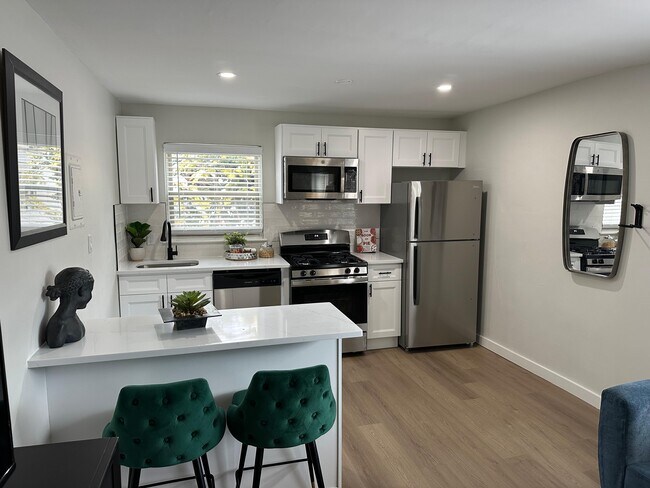 Foto del edificio - Lakeview Apartments