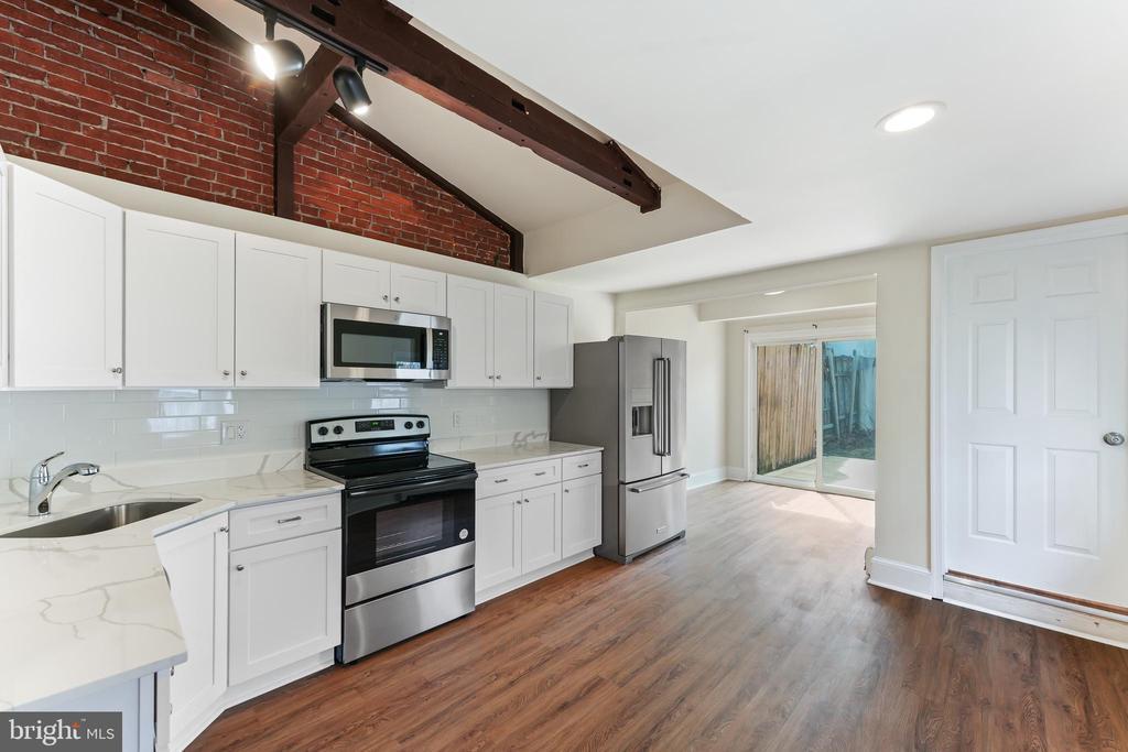 Foto principal - 230 S Walnut St