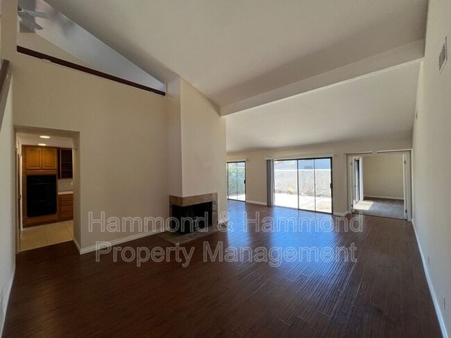 Building Photo - 316 Pebble Beach Dr