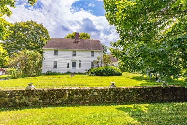 Building Photo - 73 Westledge Rd