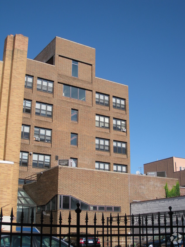 Foto del edificio - 3050 31st St