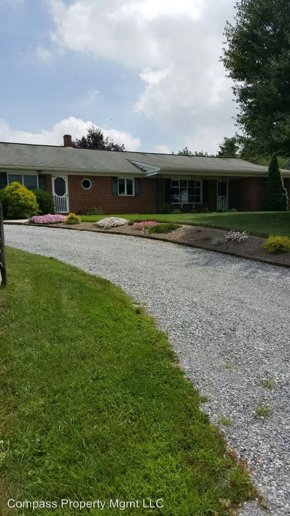 229 S Churchtown Rd, Narvon, PA 17555 House Rental in Narvon, PA