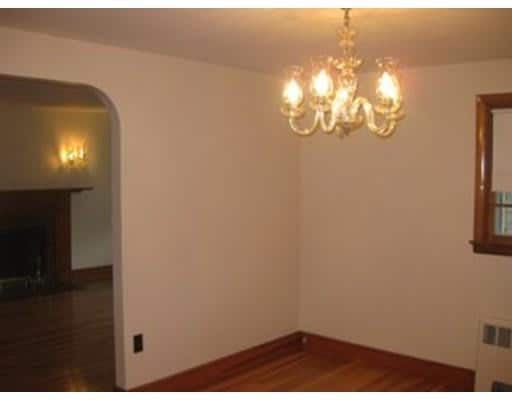 Building Photo - 30 Albion Ave