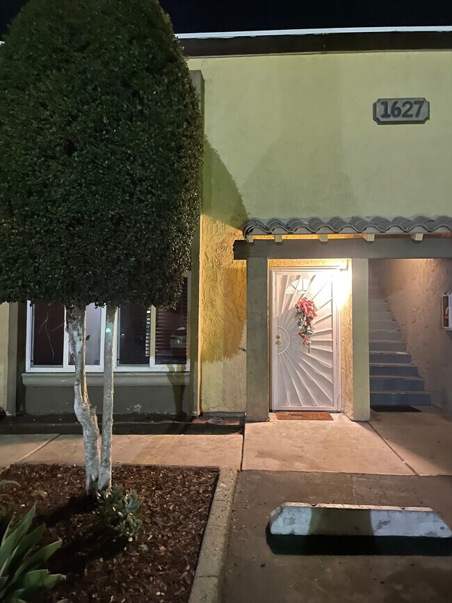 Foto del edificio - 1627 Pentecost Way