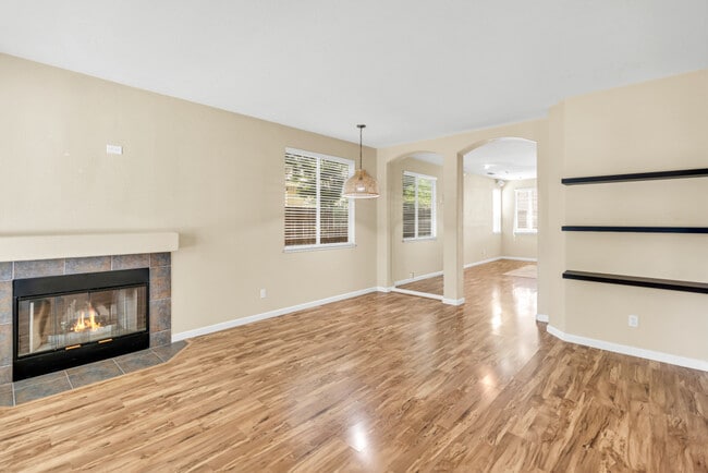 Building Photo - 3635 Poppy Hill Way