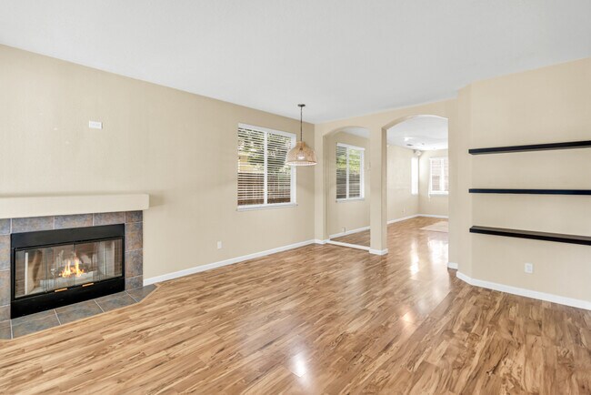 Foto del edificio - 3635 Poppy Hill Way