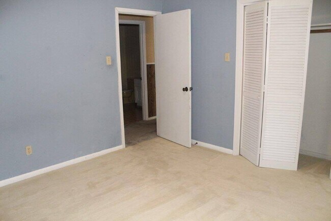 Foto del edificio - 156 Wildwood Dr