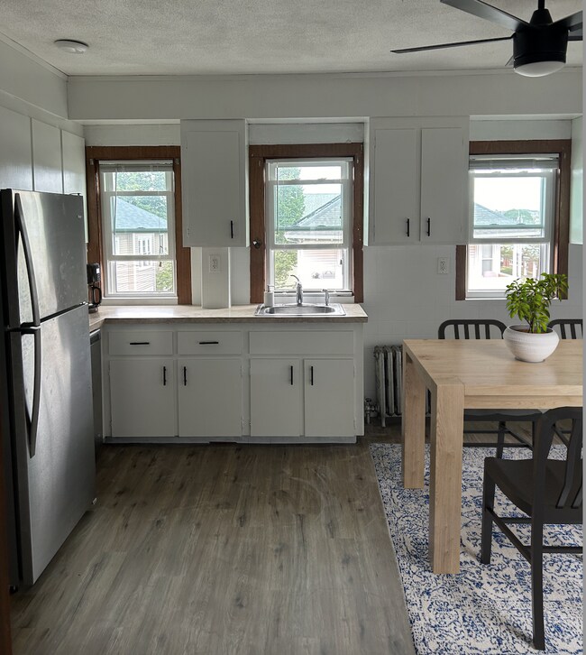 Building Photo - 41 Medford St