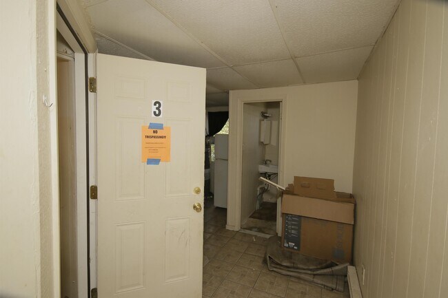 Building Photo - 508 E Patapsco Ave
