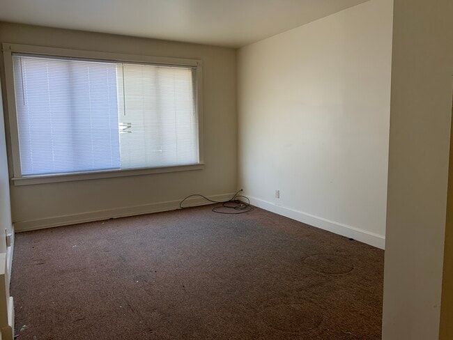 Building Photo - 2039 W 95th St