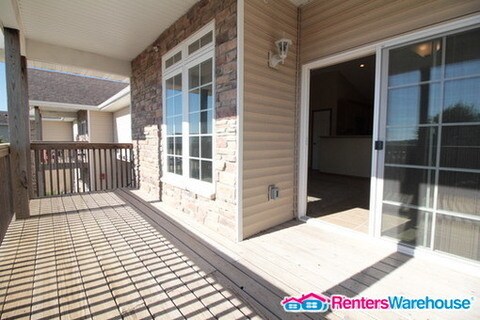 Foto del edificio - 2000 Meadow Ct