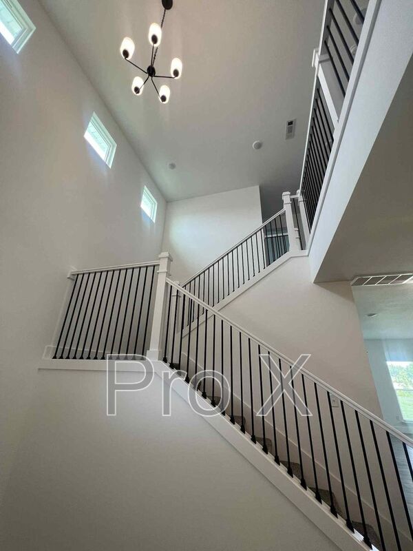 Building Photo - 1601 White Oak Dr