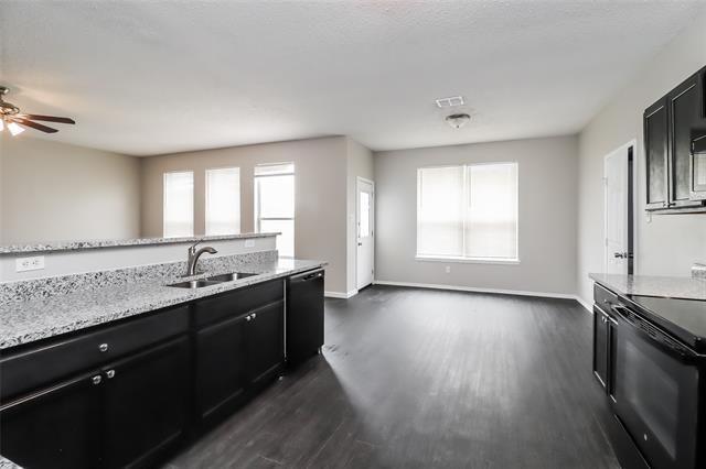 Foto del edificio - 305 Arbor Glen Dr