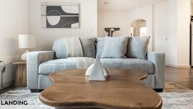 Building Photo - 2825 Main St