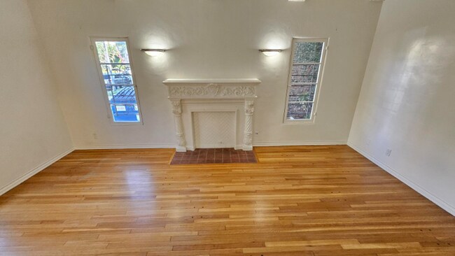 Foto del edificio - 355 Cochran Ave