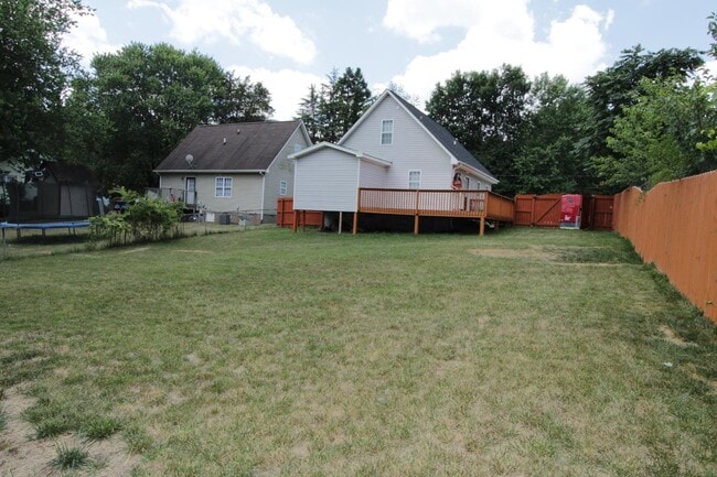 Building Photo - 3516 Delane Dr NE
