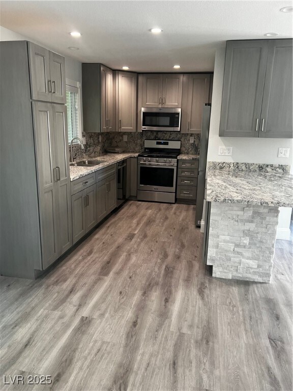 Foto del edificio - 524 Greenbriar Pl