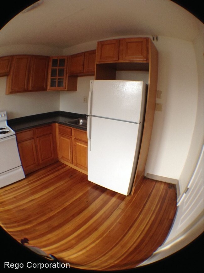 Foto del edificio - 808-812 Maple Ave