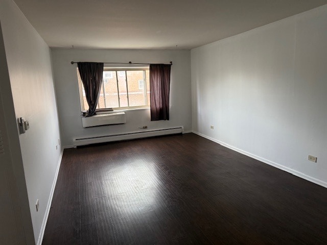 Building Photo - 7733 W Belmont Ave