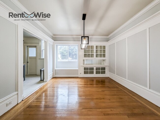 Building Photo - 1526 Palou Ave