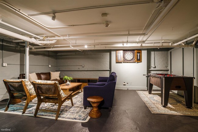 Foto del edificio - 305 W 29th St